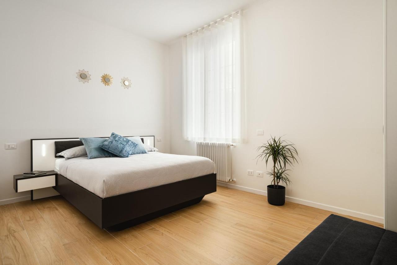 Apartment Golden Teal & Silver Birch Bergamo